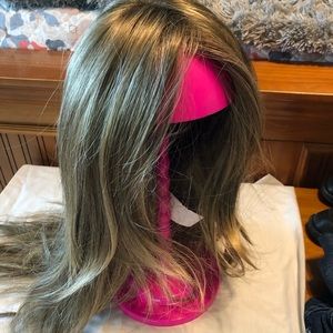 Godiva’s Secret Wigs petite Mariah